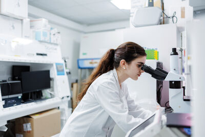 Biosciences practicals at Kent.